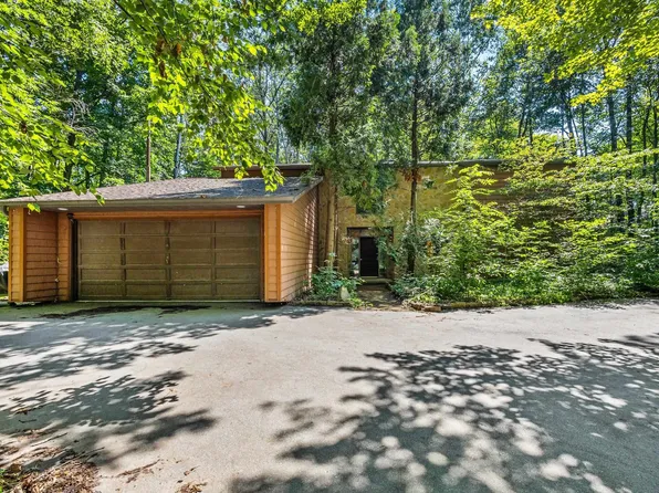 3166 Inverness Ln, New Franken, WI 54229