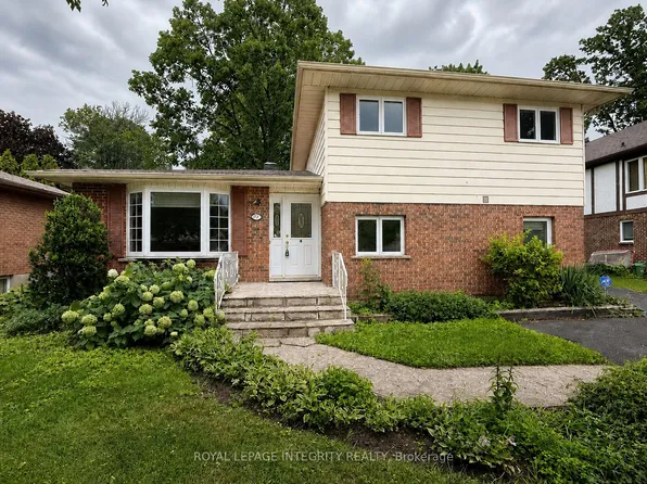 577 Lynwood Dr, Cornwall, ON K6H 5W7