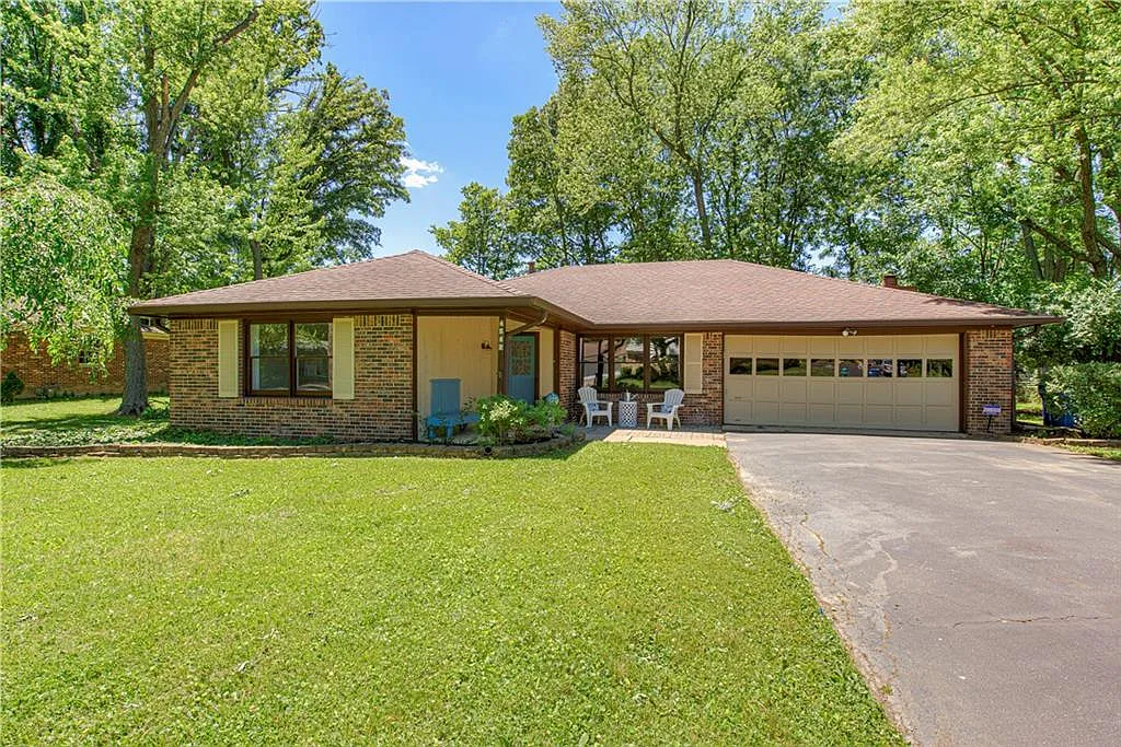 4542 Melbourne Rd photo 1