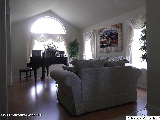 2nd image of 2659 Silver Hill Ln