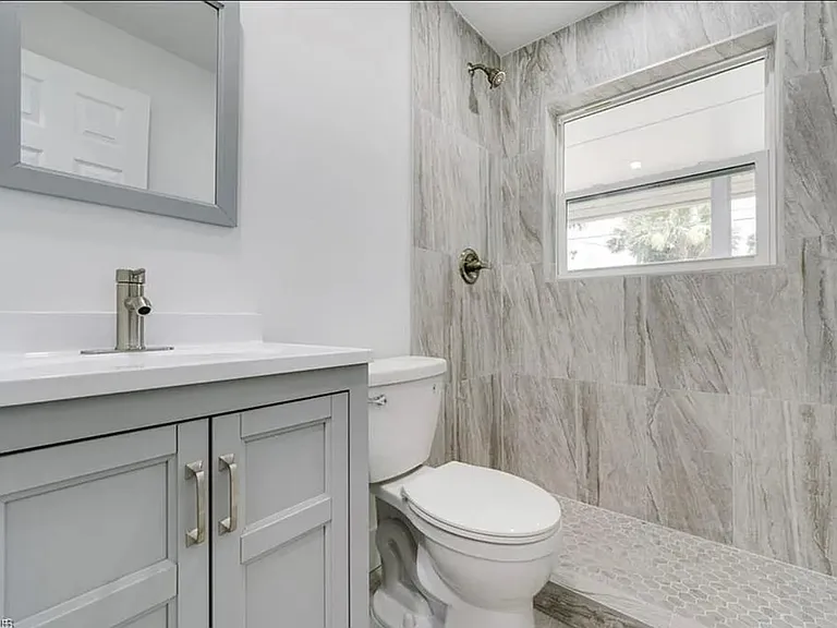 4413 Thomasson Ln #4415 — Photo 6