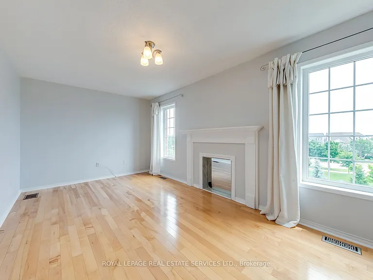 204 Roxton Rd — Photo 31