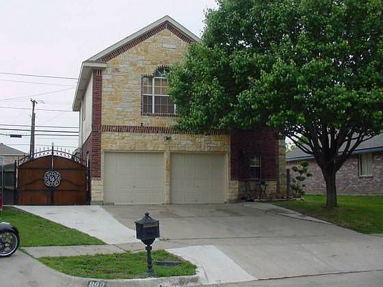 1st image of 902 Blossomwood Ct