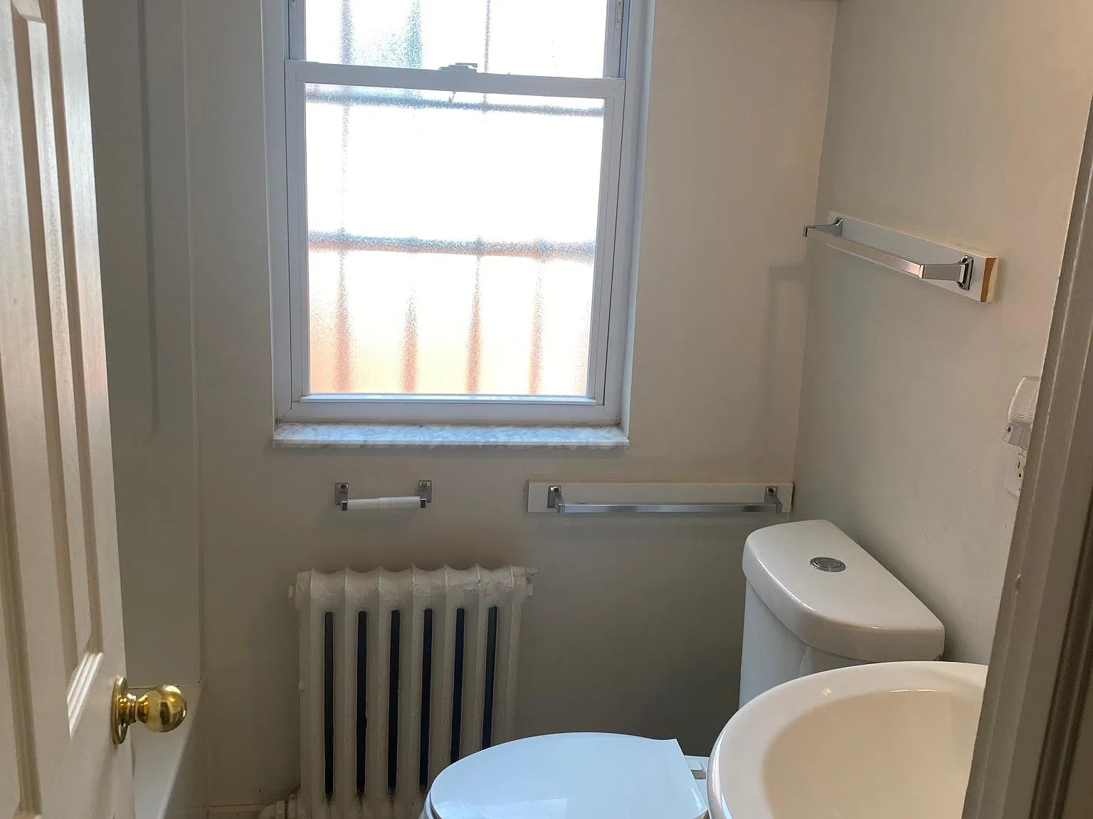 4 bed, 1135 sqft, $3,100 — Photo 1