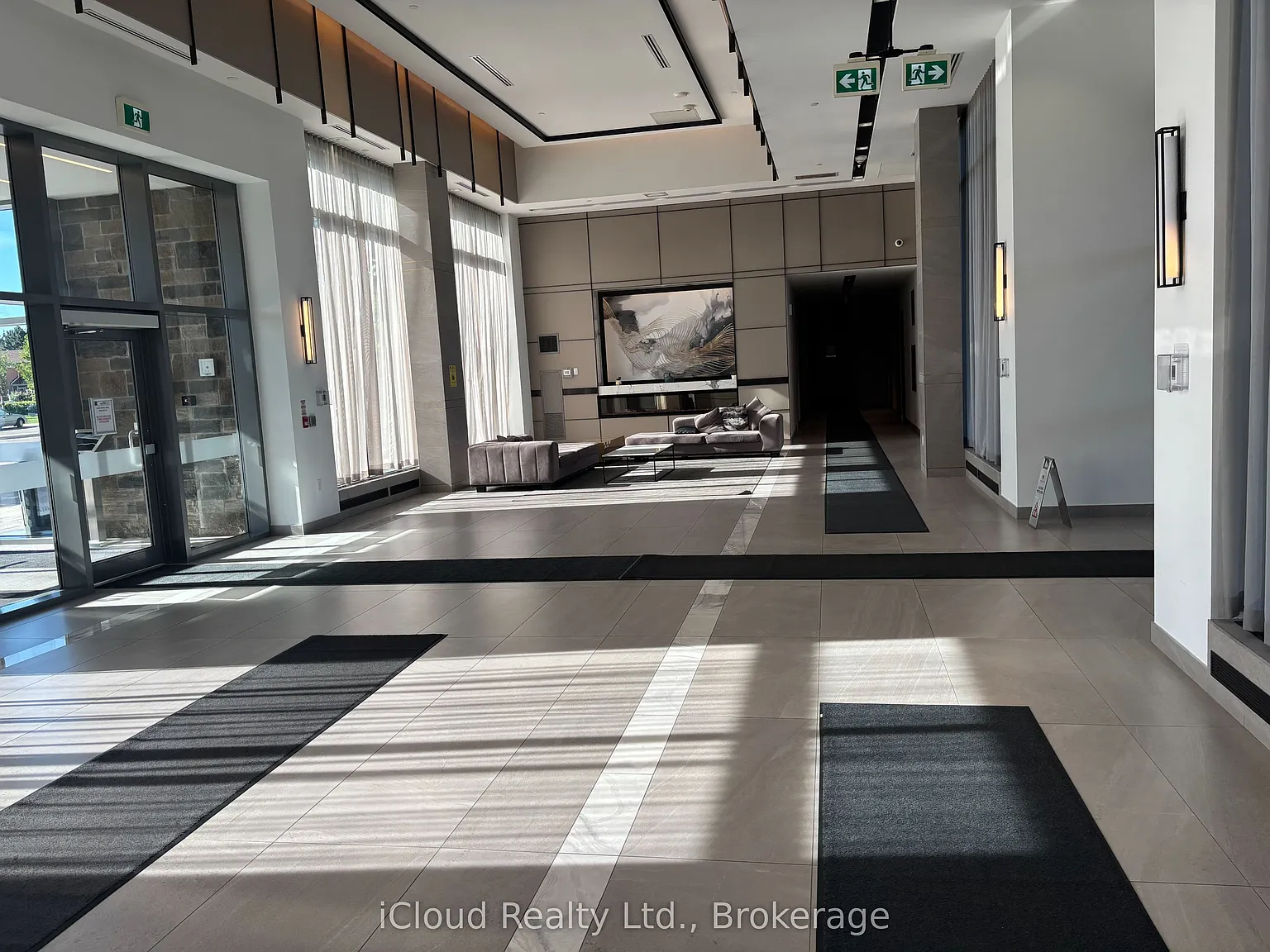 Erin Square — Photo 2