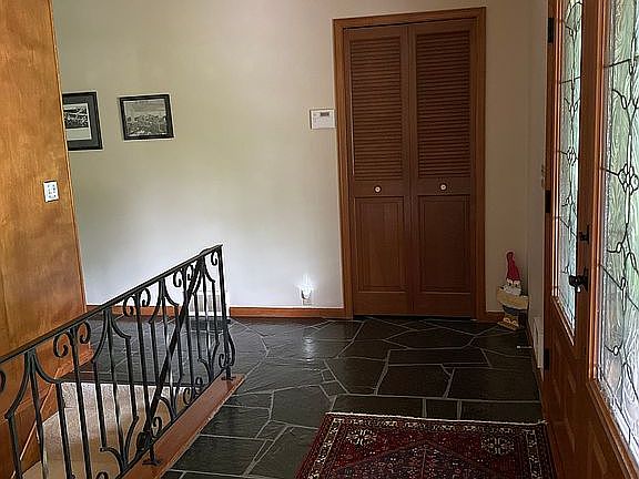 2nd image of 2020 Argonne Dr NE