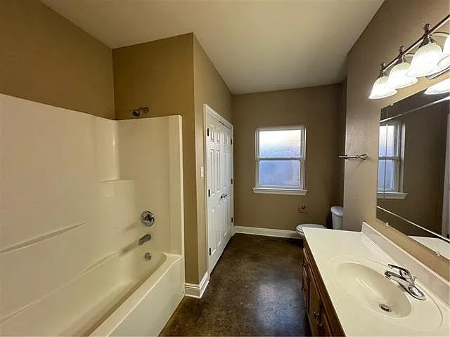 1608 Western Ave #A — Photo 10