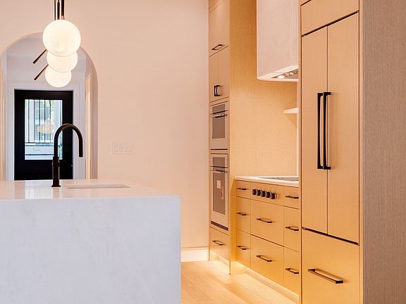 4th image of 79 Park St #2