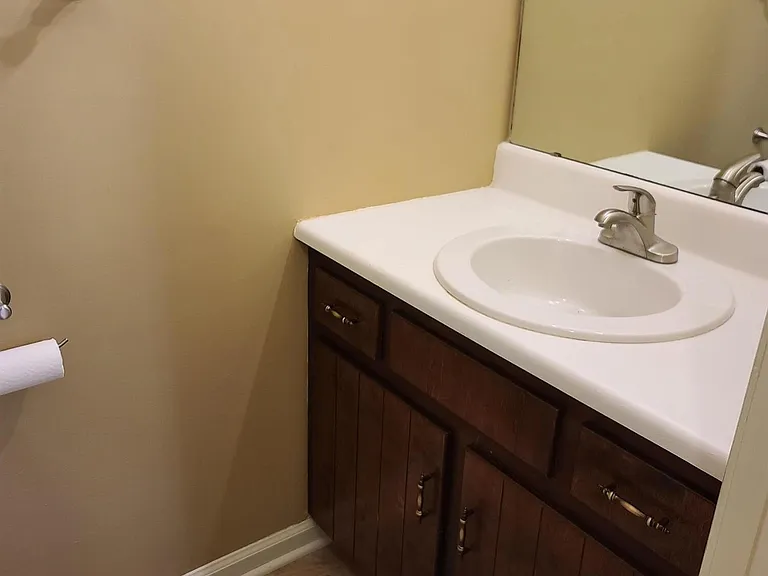 6416 Meadow View Dr — Photo 24