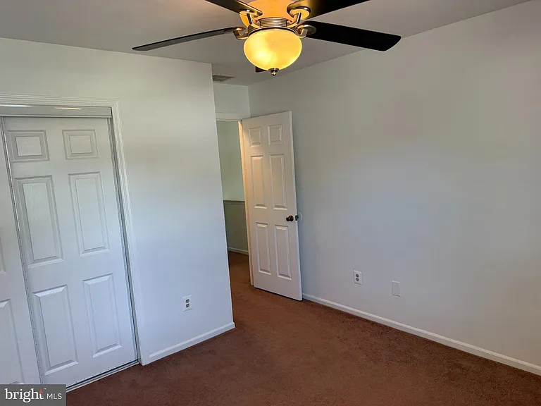 1070 Baywood Dr — Photo 14