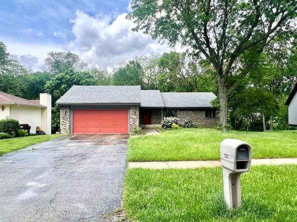 4210 Woodlake Ct, Loves Park, IL 61111