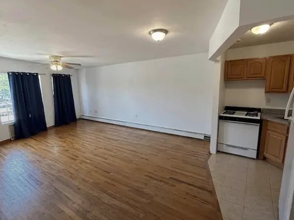 222-17 N Conduit Ave #2F, Springfield Gardens, NY 11413