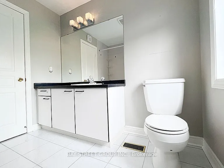 49 Forester Cres — Photo 19