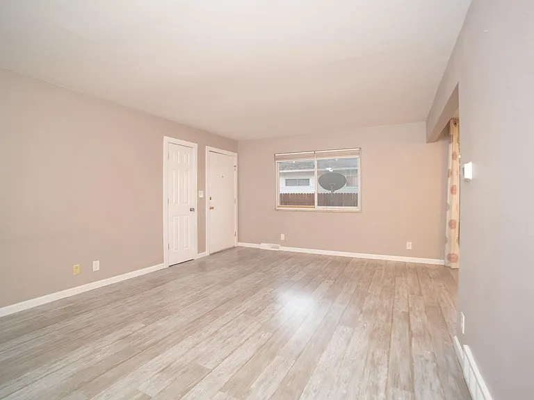 9845 Orangewood Dr — Photo 12
