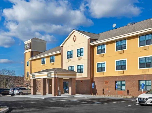 Boston - Braintree, 20 Rockdale St, Braintree, MA 02184