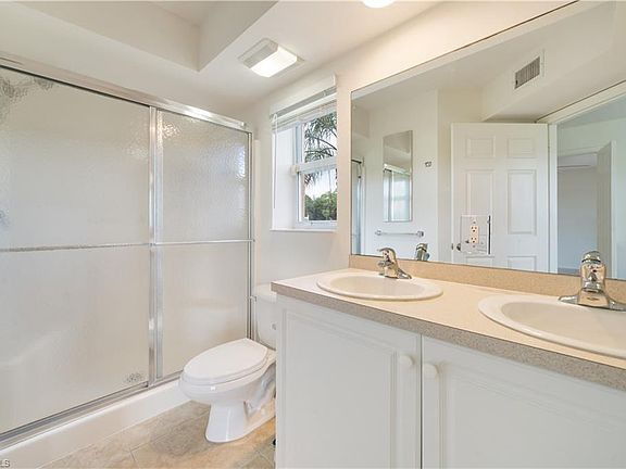 5th image of 26621 Bonita Fairways Blvd Unit 101