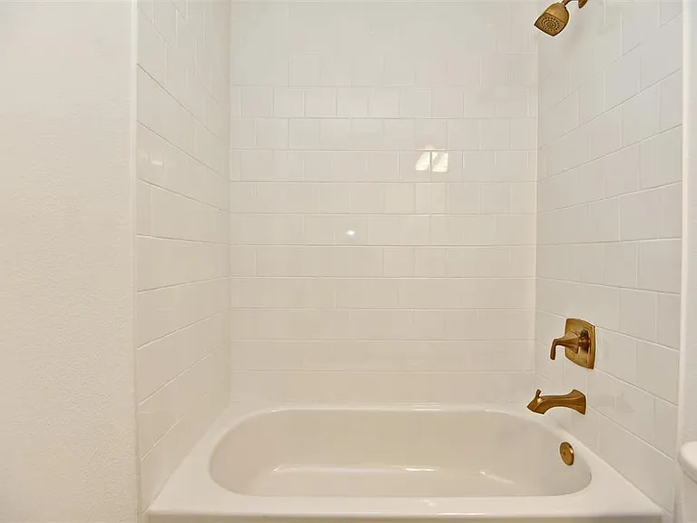 2948 Voyager Ave — Photo 24