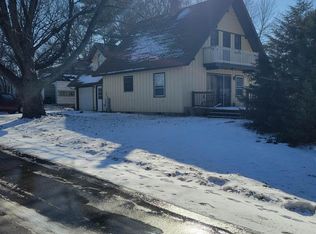 1880 Country Club Rd, Stoughton, WI 53589