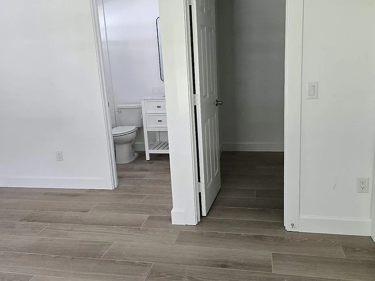 6135 7th Pl — Photo 19