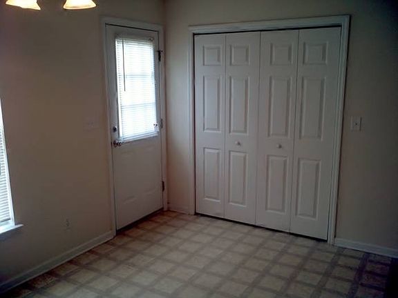 Dining room/Laundry Room