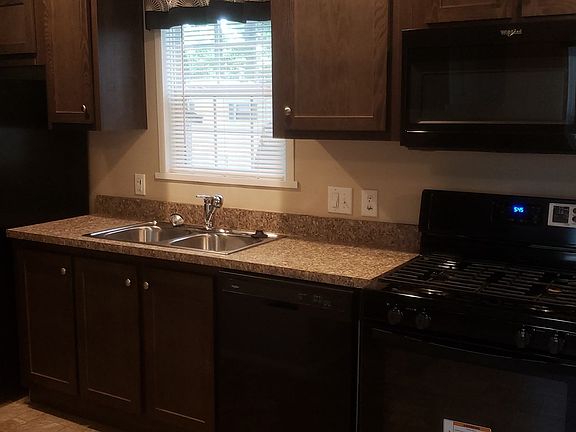 2nd image of 516 Courtland Ln #202