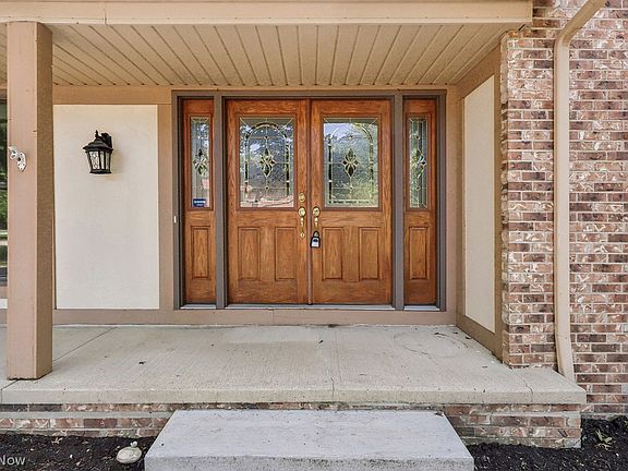 2nd image of 25745 Briarwood Ct