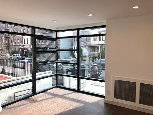 Rented by Gama Group | media 31