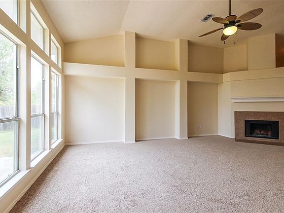 4th image of 5720 Wimbledon Cir