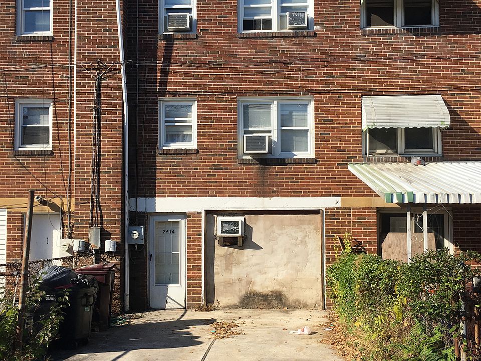 2nd image of 2614 Thatcher St
