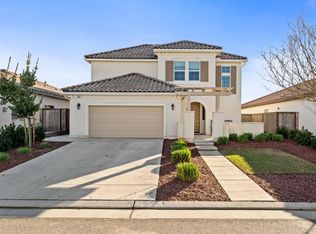 646 Wood Crest Ave, Madera, CA 93636