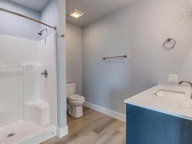 100 County Road 4140 — Photo 15