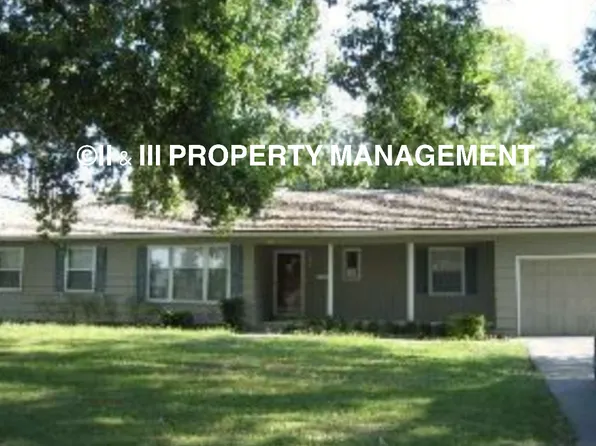 2001 W 85th Ter, Leawood, KS 66206