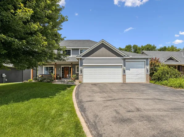 906 36th St W, Hastings, MN 55033