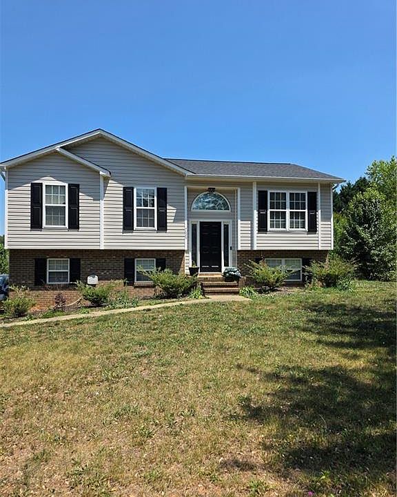 1st image of 7625 Stonewell Ln