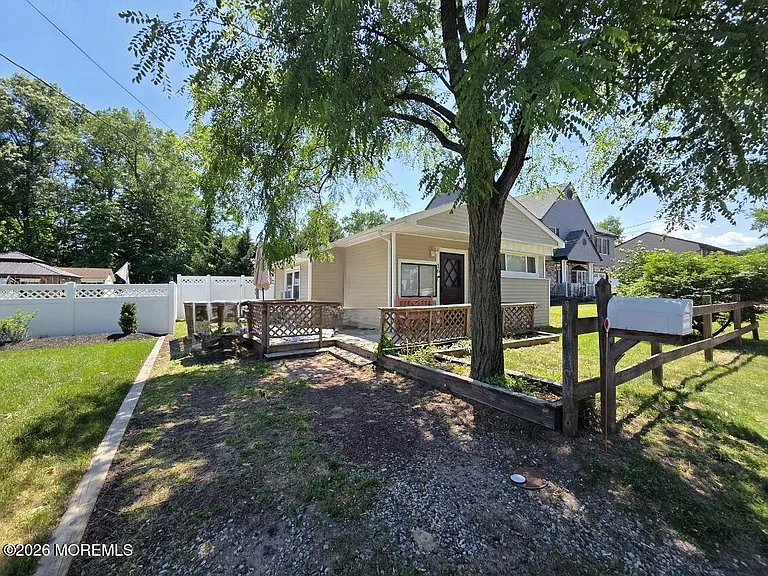 16 Leocadia Ct — Photo 18
