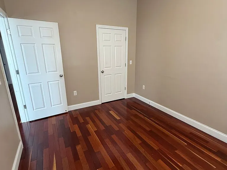 664 Columbus Ave — Photo 2