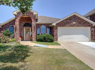 4756 Ocean Dr, Fort Worth, TX 76123