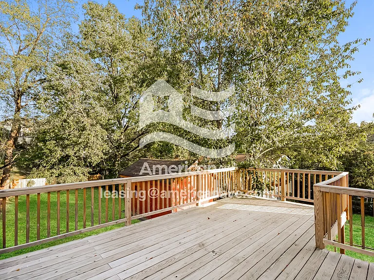 880988_014_deck_14097490.jpg