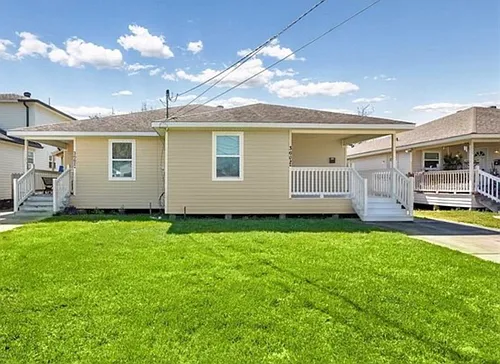 3662 Clematis St Photo 1
