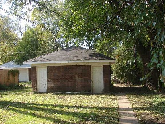 4th image of 3354 Carrollton Ave