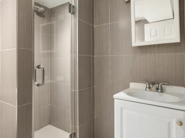 422 East 84th Street image 21 of 23