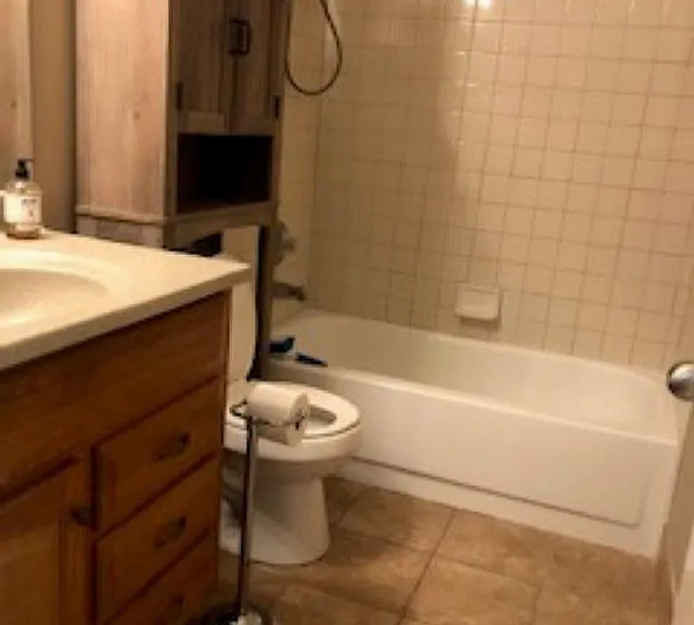 1557 Applegate Ln — Photo 10