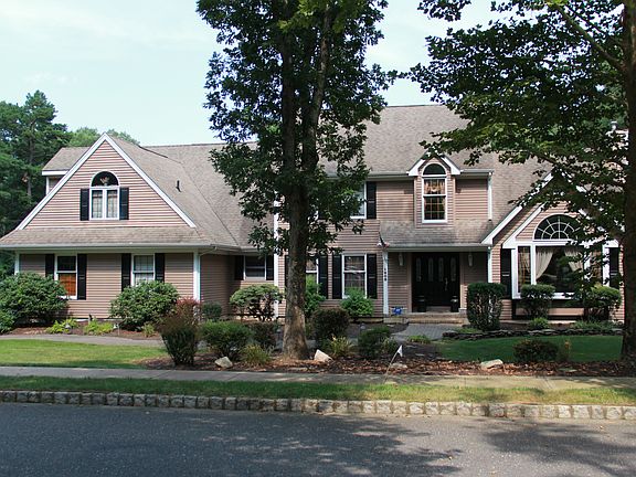 3rd image of 1809 Hidden Pond Ln