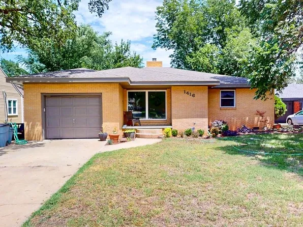 1416 Hillcrest Dr, Woodward, OK 73801