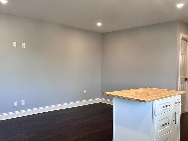 6 Lapp St #UPPER — Photo 11
