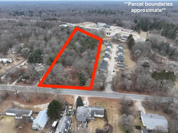 8481 Holton Duck Lake Rd, Holton, MI 49425