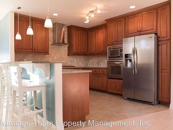 5th image of 1263 Oliver Ave