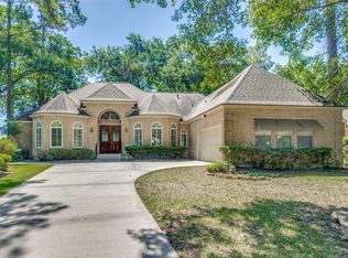 205 Springs Edge Dr, Montgomery, TX 77356