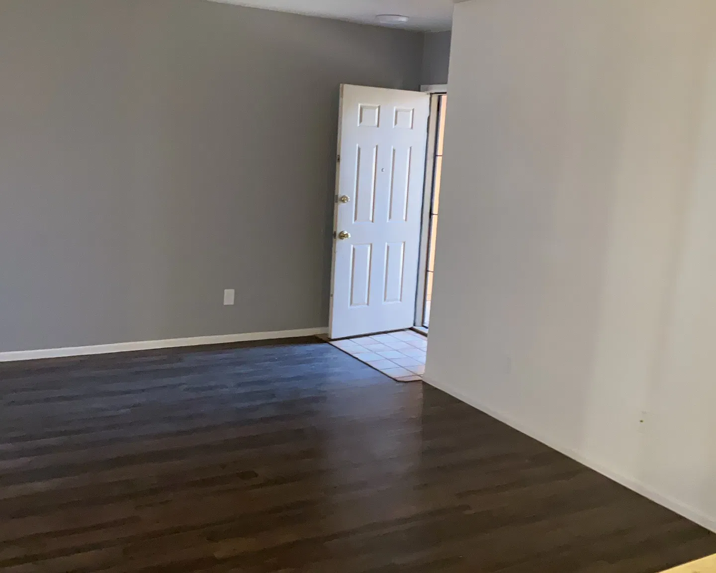 2 bedroom Condo,$1095.00 — Photo 3