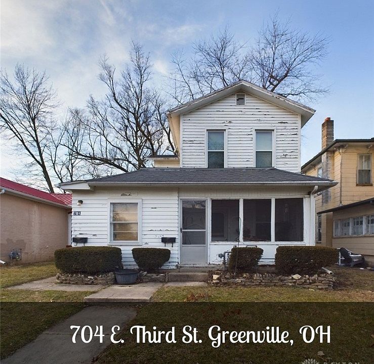 1st image of 704 E 3rd St